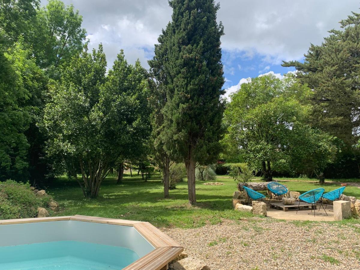 Maison Papillon Gite De Ressourcement Lusignan-Petit Buitenkant foto